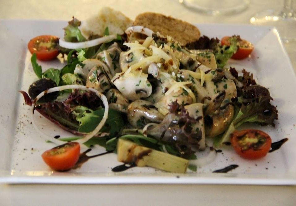 Mezzaluna Pizzeria and Restaurant photo 9