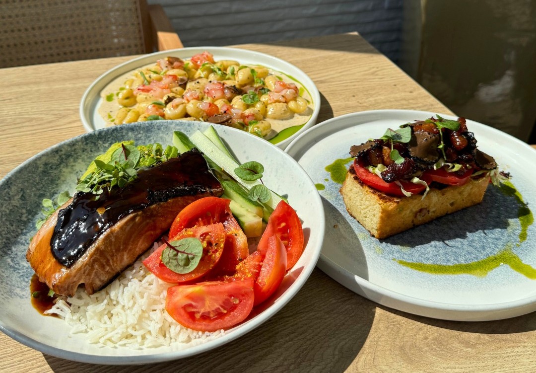 Munchies Bistro photo 10