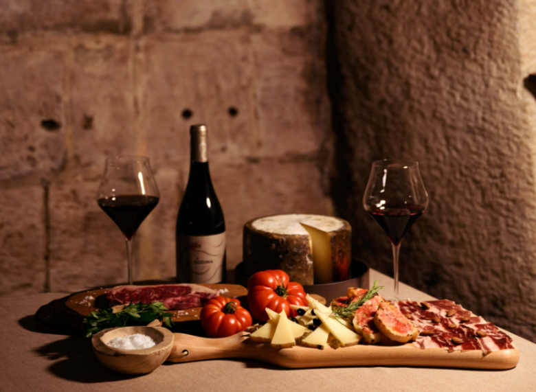 Altamira Restaurant