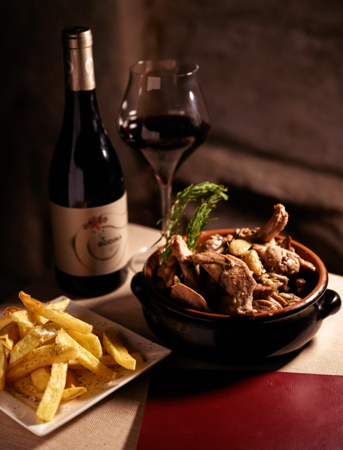 Altamira Restaurant photo 2
