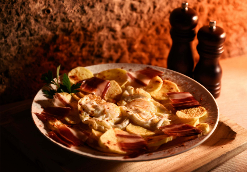Altamira Restaurant photo 5