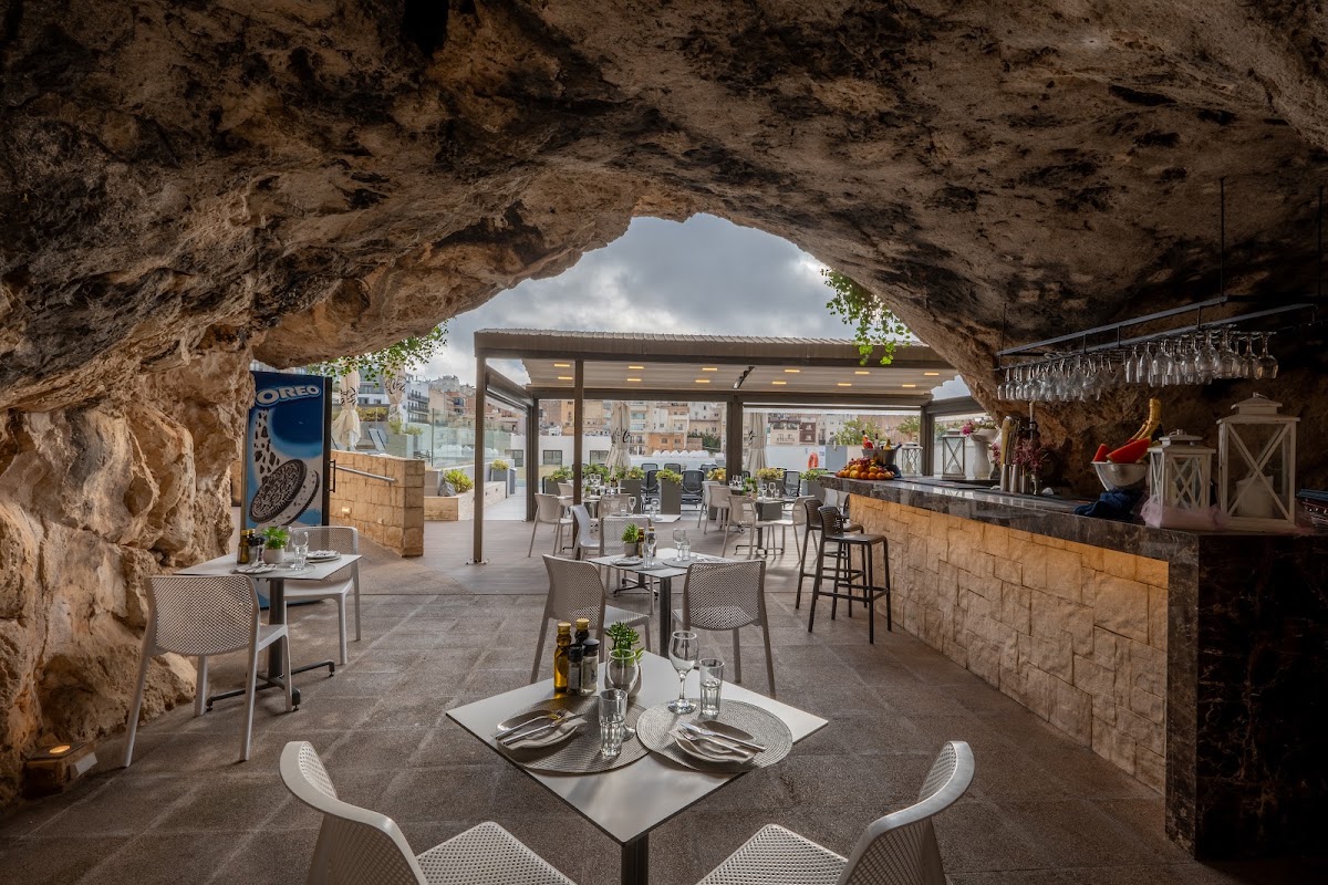 Cave Bar photo 1