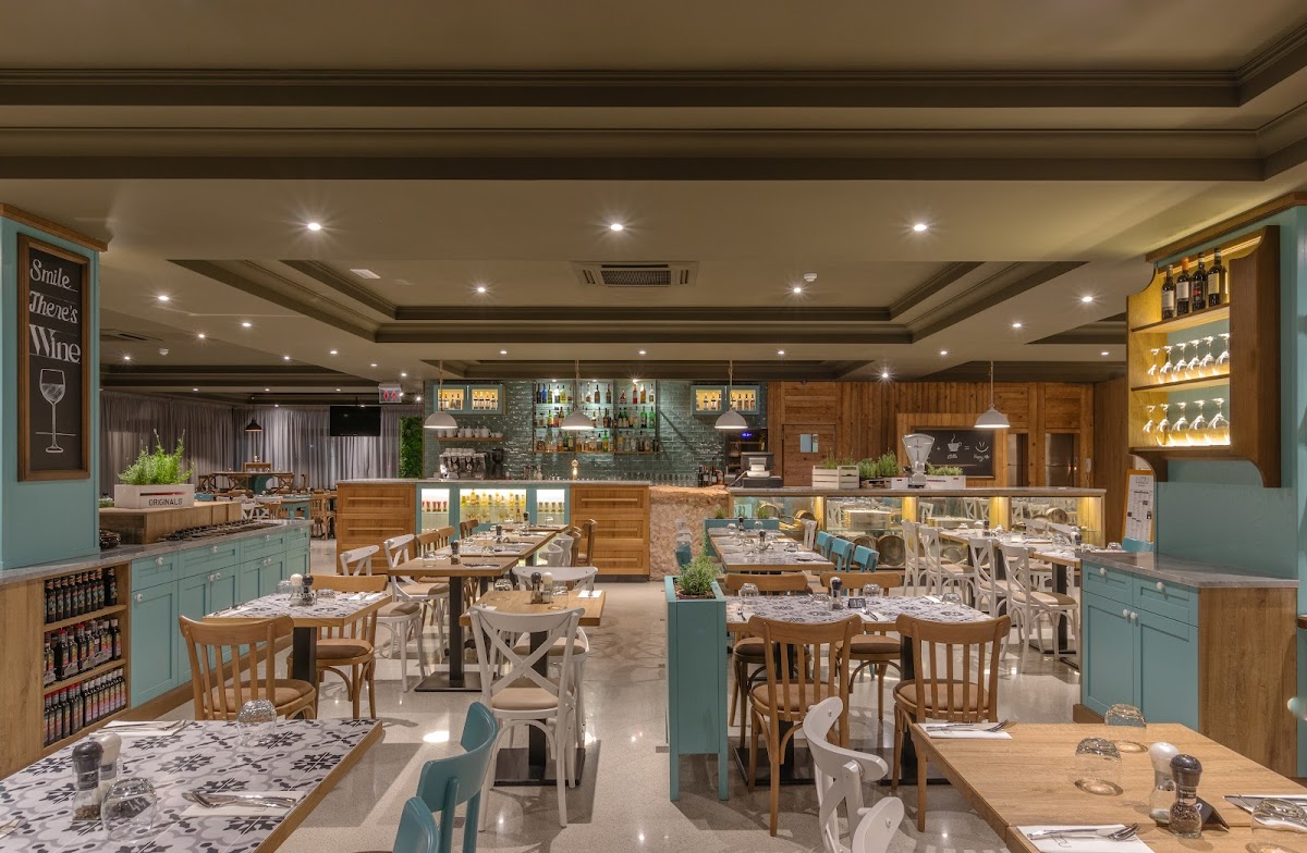 Luzzu Restaurant - Conference & Lido