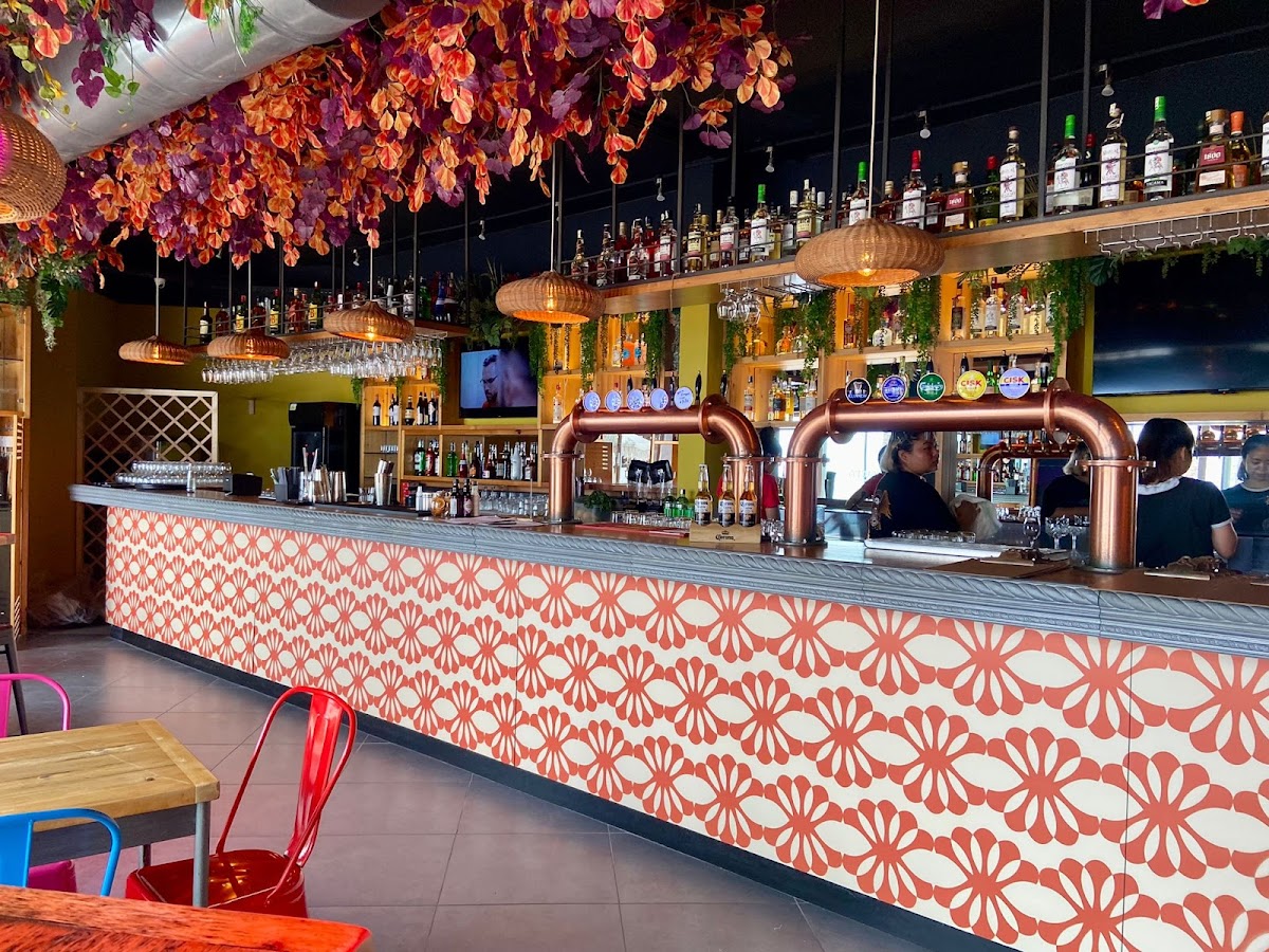 Mamacita Latino Bar