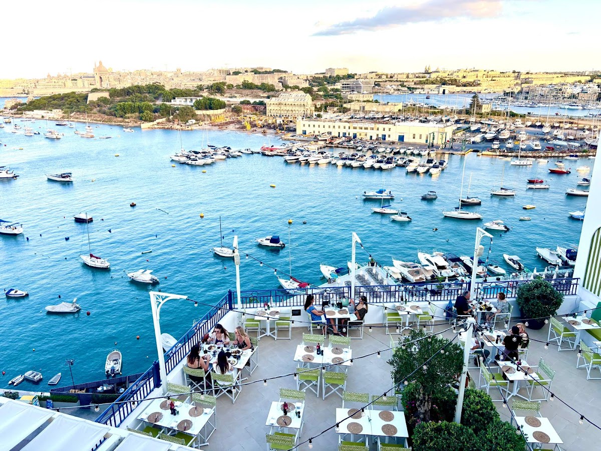 1Olive Rooftop Grill Restaurant photo 2