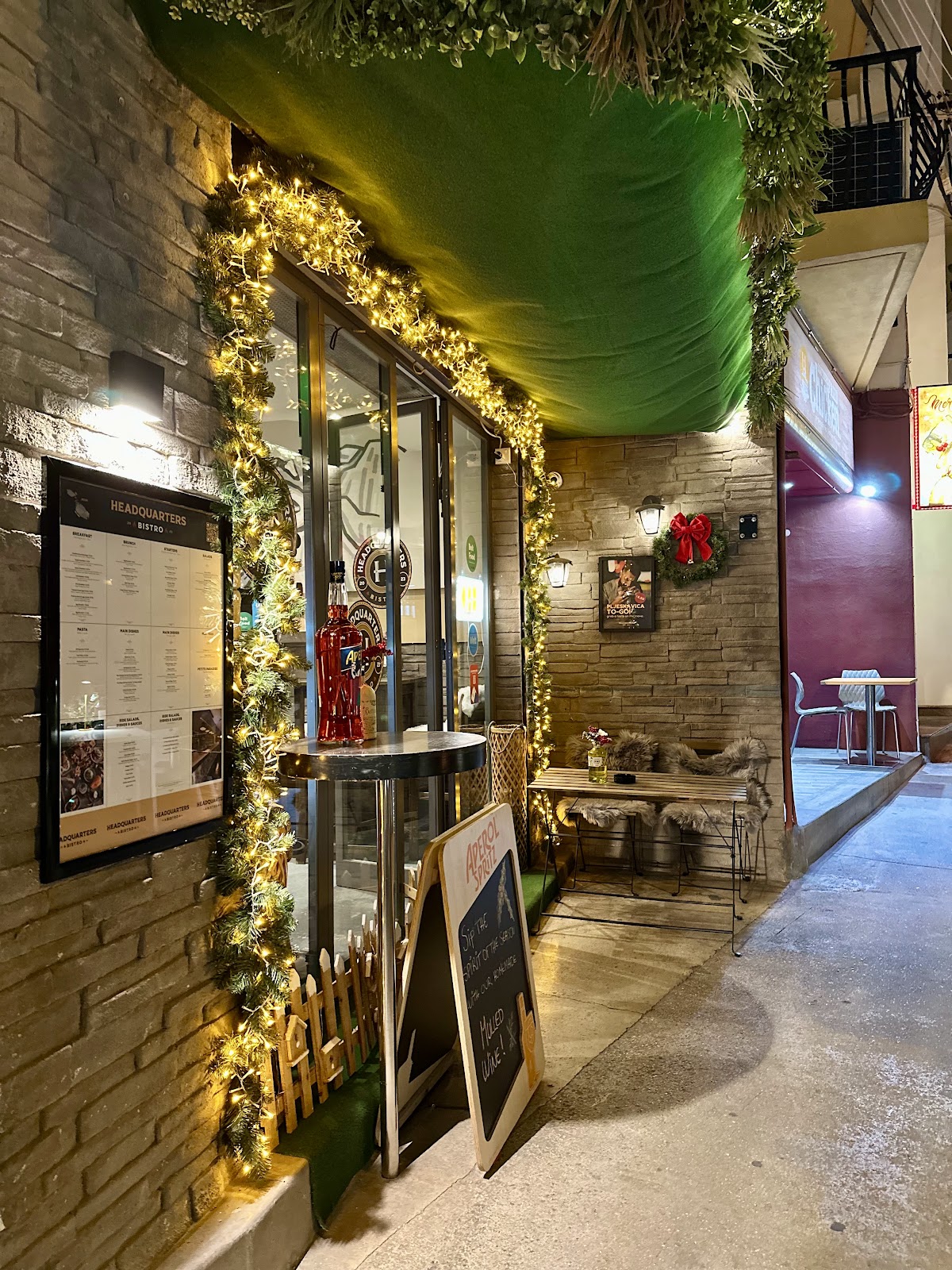 Headquarters Bistro